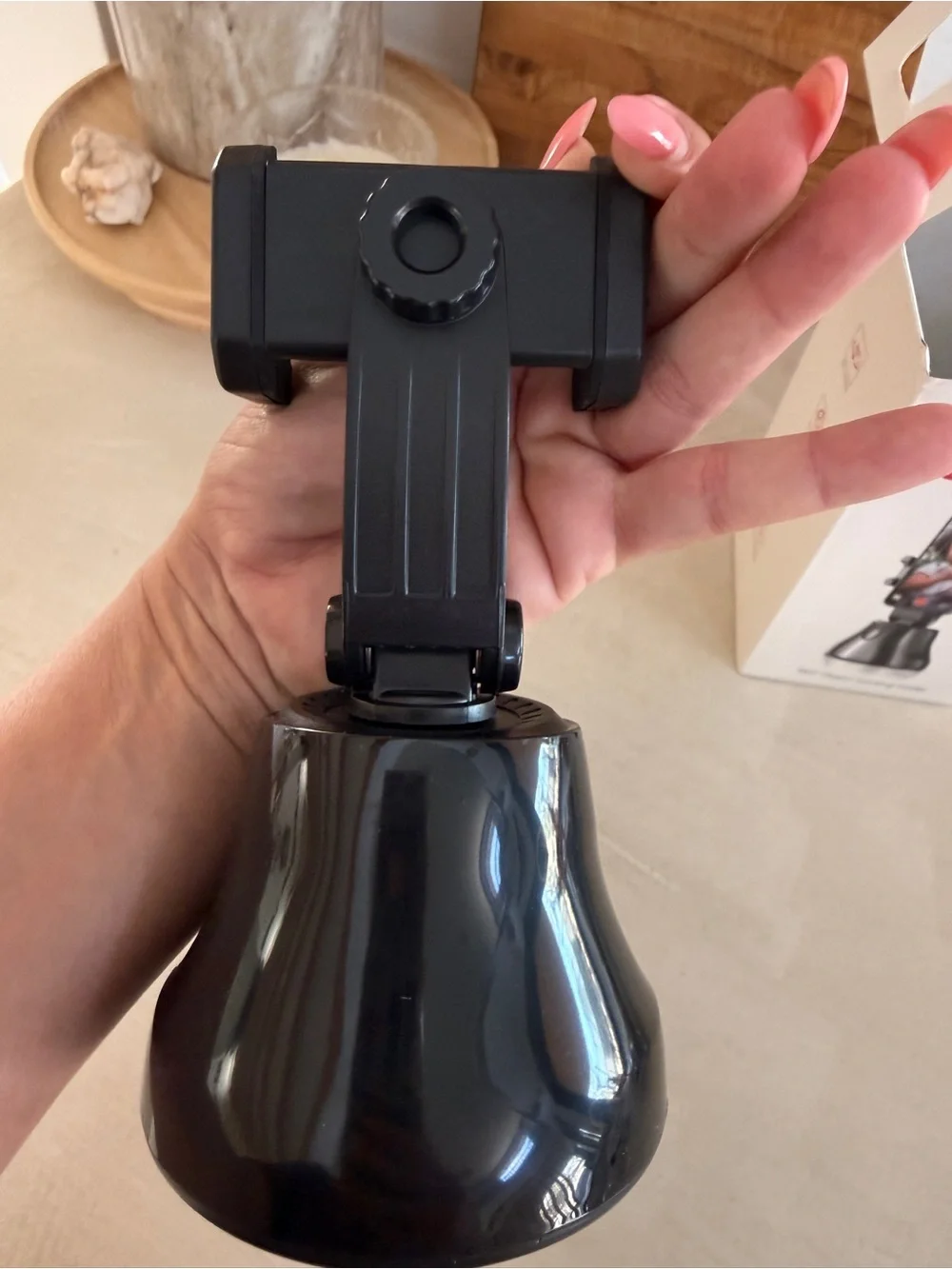 Apai Genie Smart Personal Robot-Cameraman Phone Holder - Black